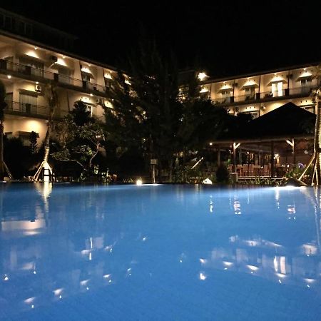 Padadita Beach Hotel Waingapu Zewnętrze zdjęcie