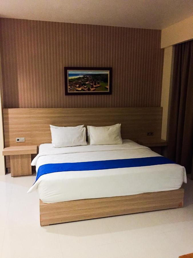 Padadita Beach Hotel Waingapu Zewnętrze zdjęcie