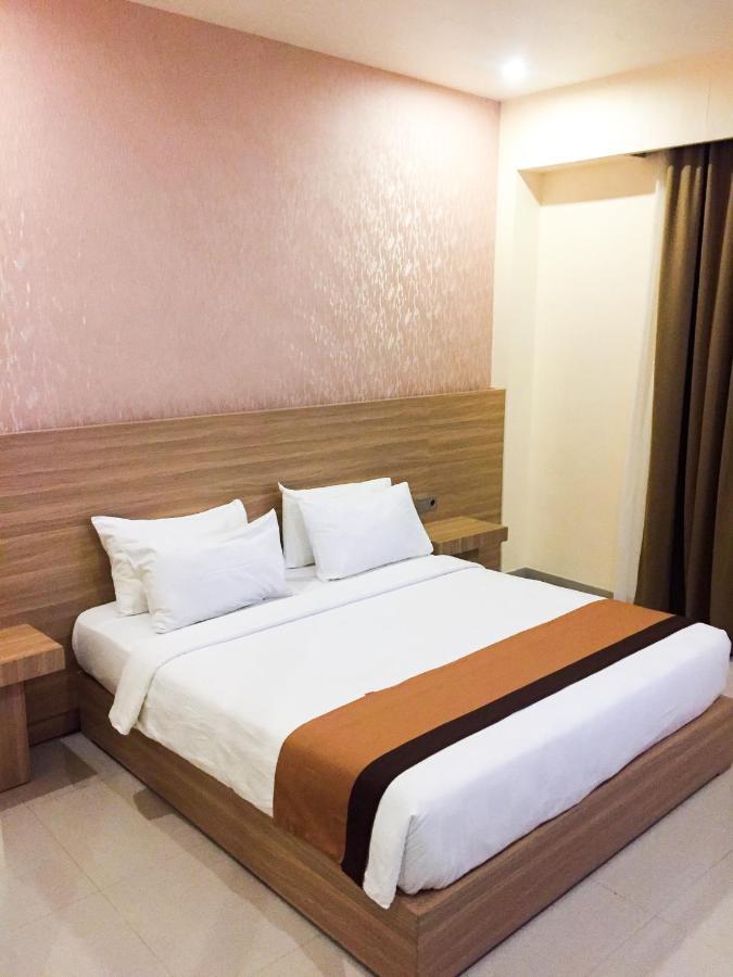 Padadita Beach Hotel Waingapu Zewnętrze zdjęcie