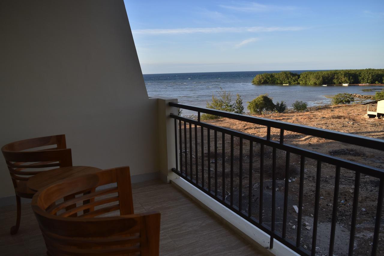 Padadita Beach Hotel Waingapu Zewnętrze zdjęcie