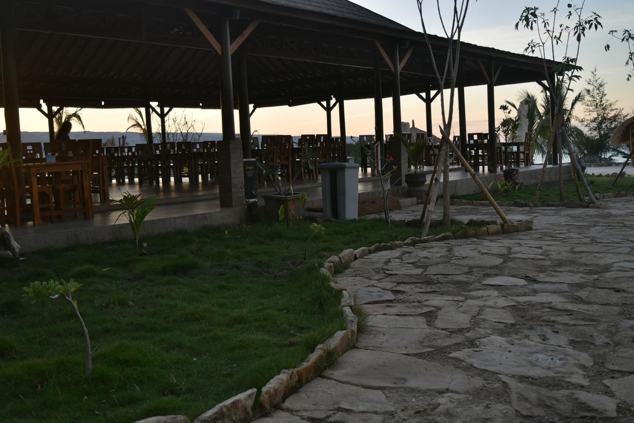 Padadita Beach Hotel Waingapu Zewnętrze zdjęcie