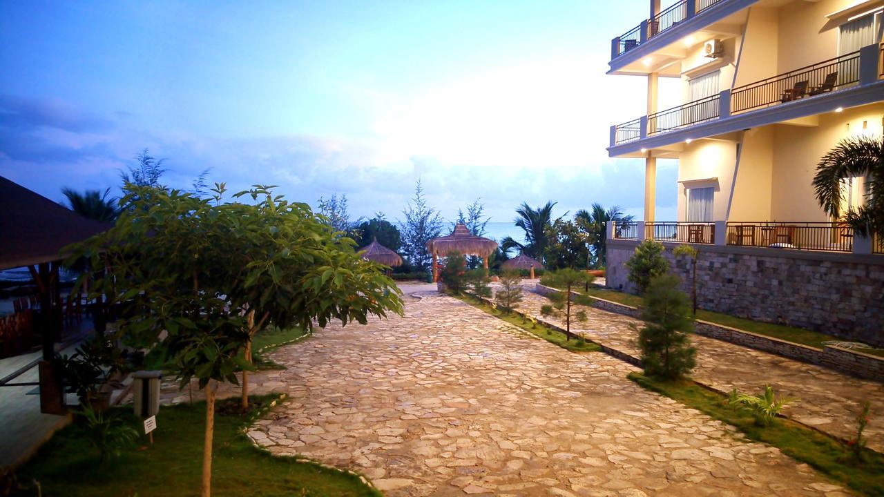 Padadita Beach Hotel Waingapu Zewnętrze zdjęcie